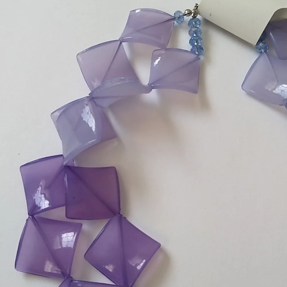 Purple‎ necklace with matching earrings